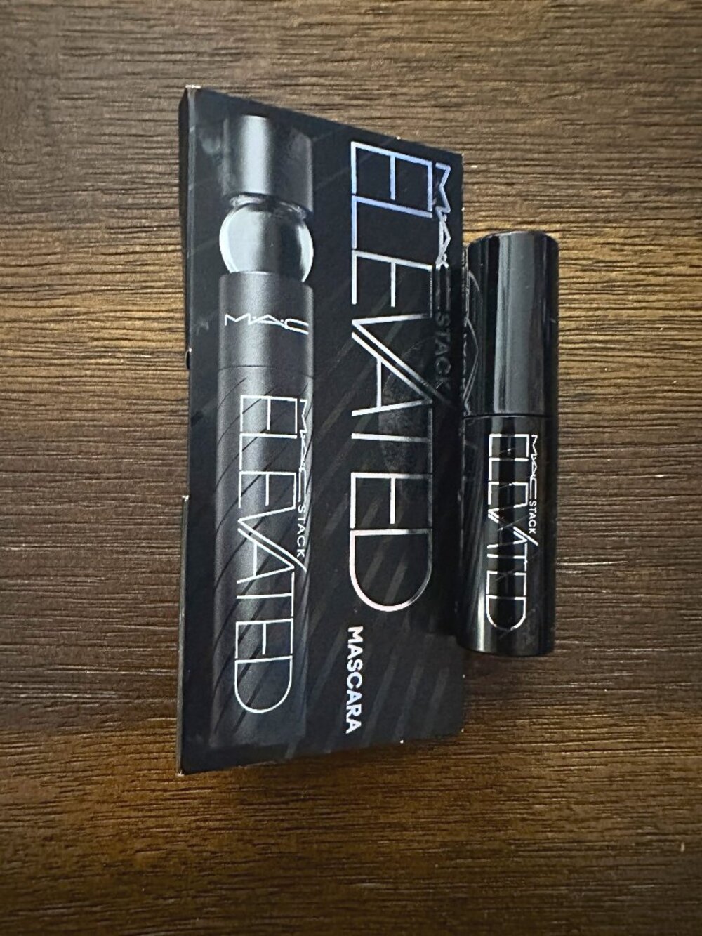 MAC Macstack Elevated Mascara Stack Black Mini Travel 3ml 0.1 oz Argan Oil